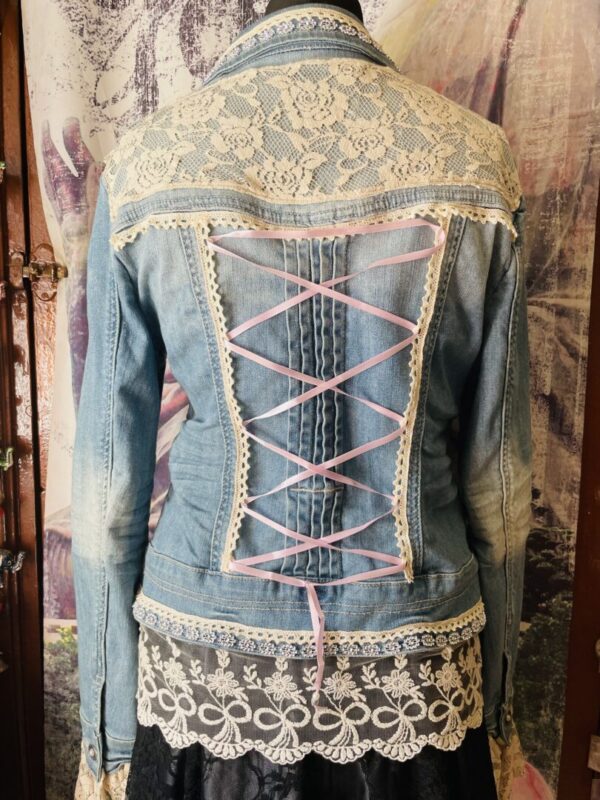 Veste en jean customisé style bohème2