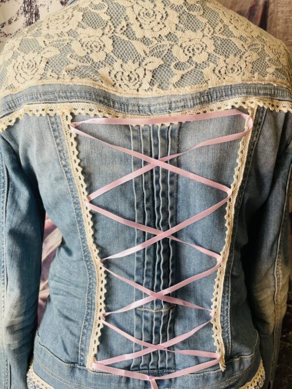 Veste en jean customisé style bohème2 – Image 6
