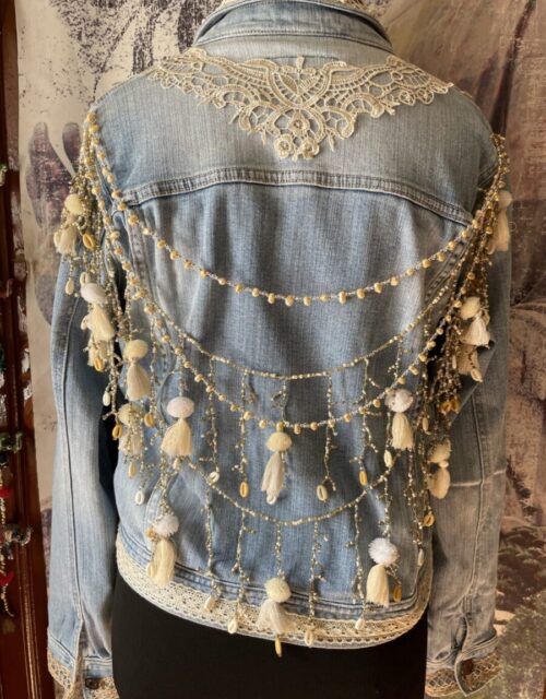 Veste en jean customisé style bohème3
