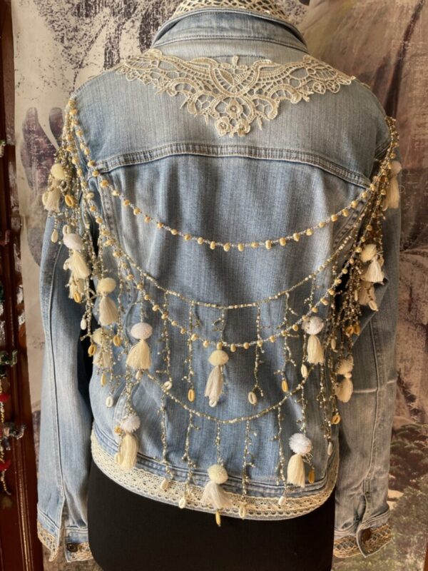 Veste en jean customisé style bohème3