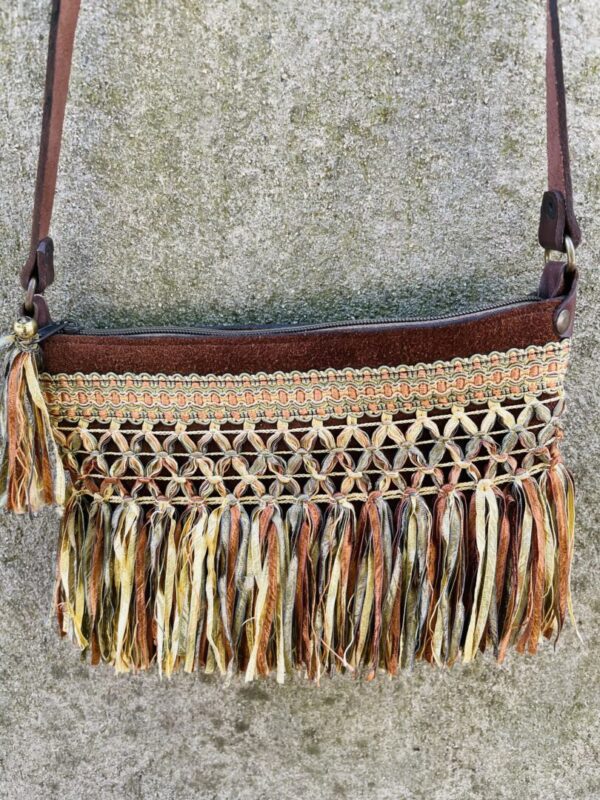 Sac bandoulière en cuir avec frange style bohème