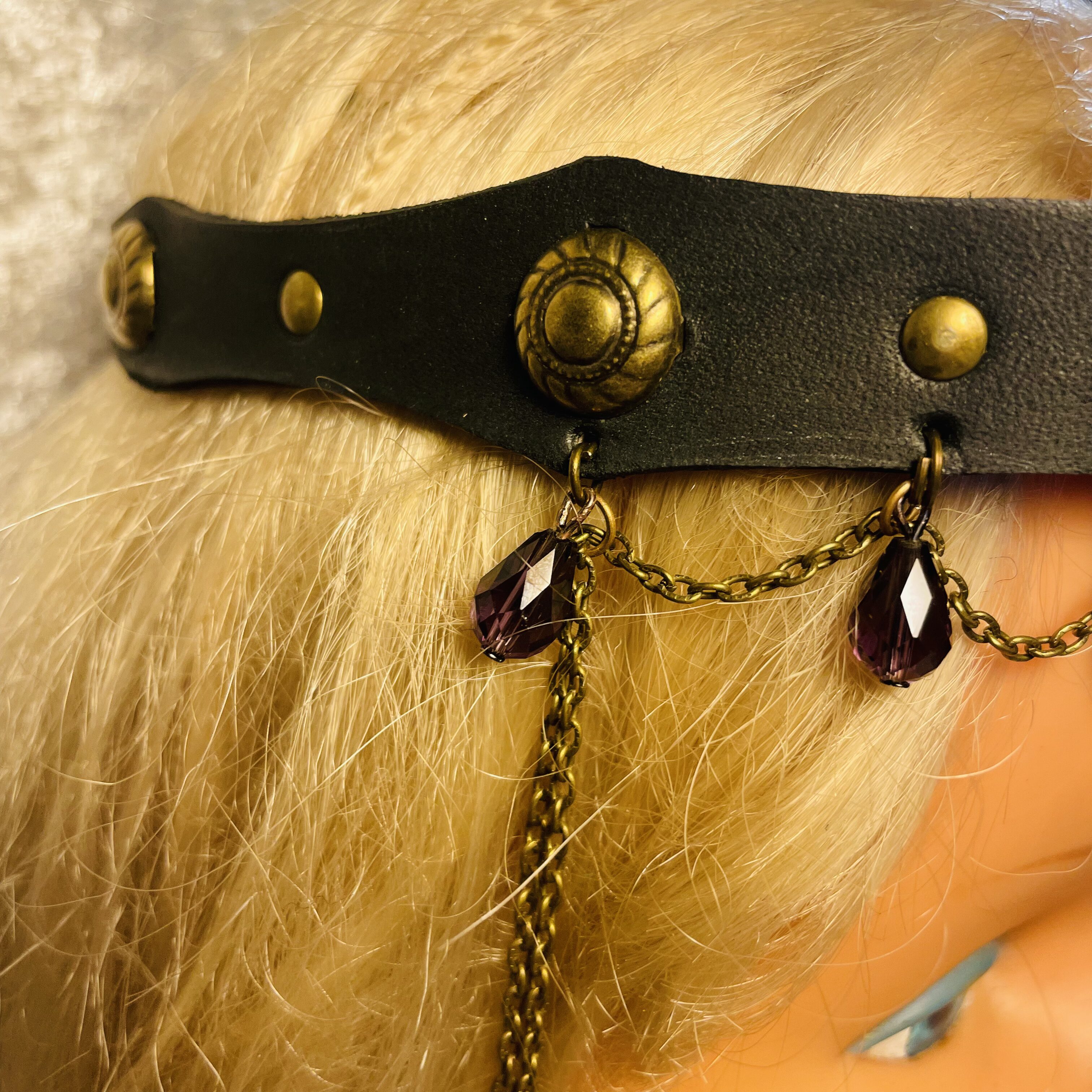 diadème-tiare en cuir noir style médiéval – Image 4
